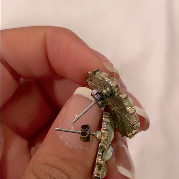 Mint green floral earrings - Picture 5 of 7